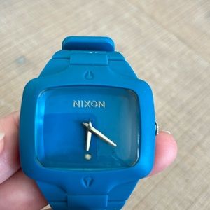 used nixon watch. needs new battery